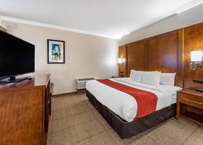 Comfort Suites Near Six Flags Magic Mountain