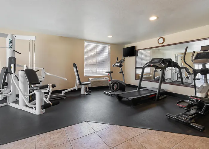 Best Western Plus John Jay Inn & Suites